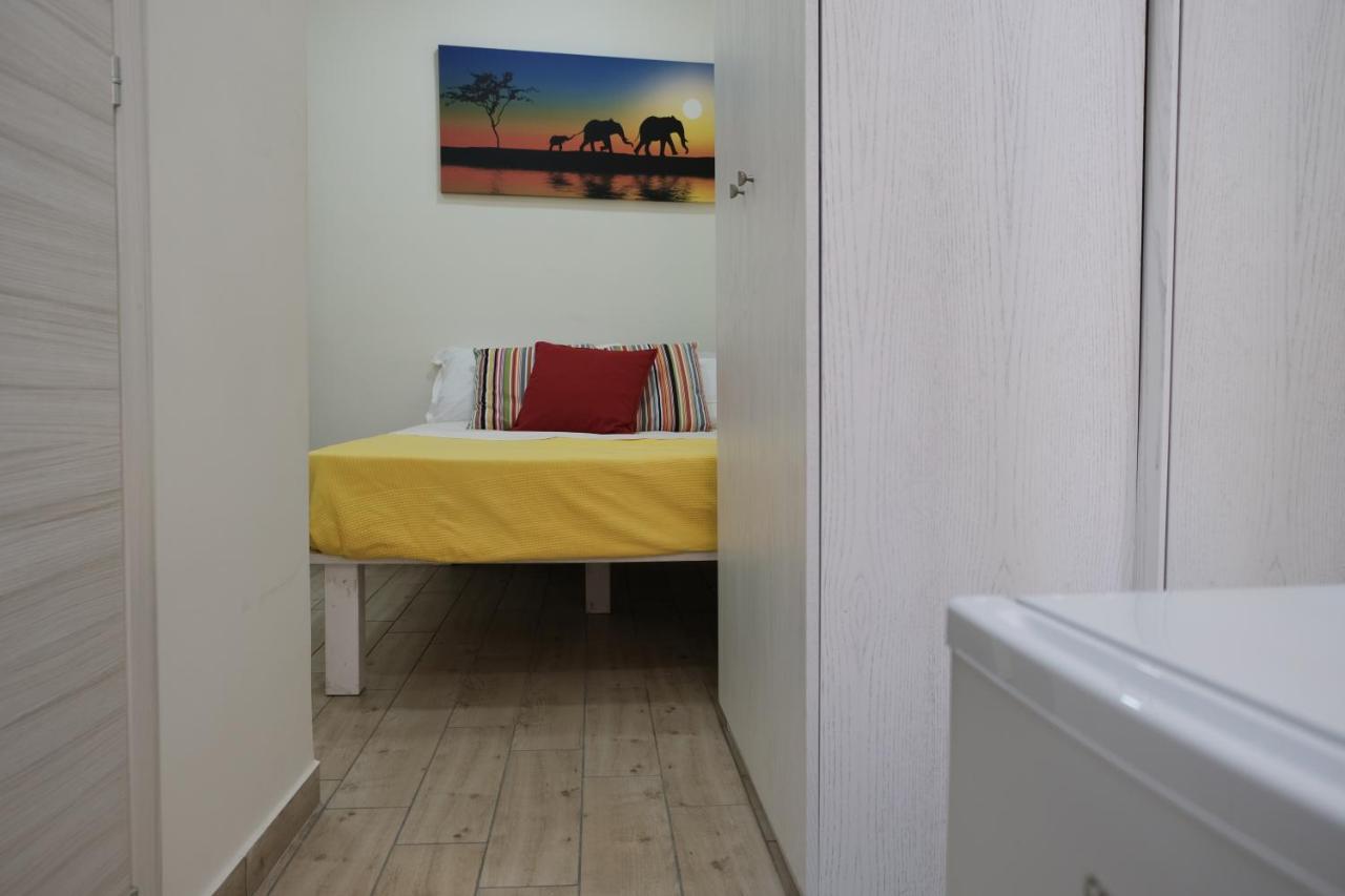 Ariel B&B Napoli Bagian luar foto