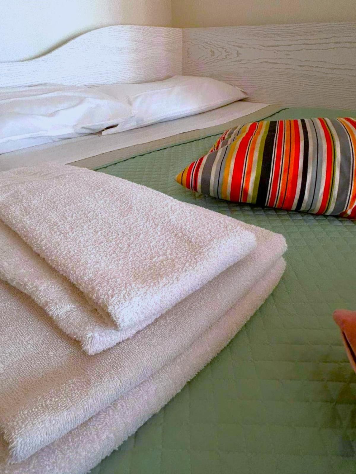 Ariel B&B Napoli Bagian luar foto