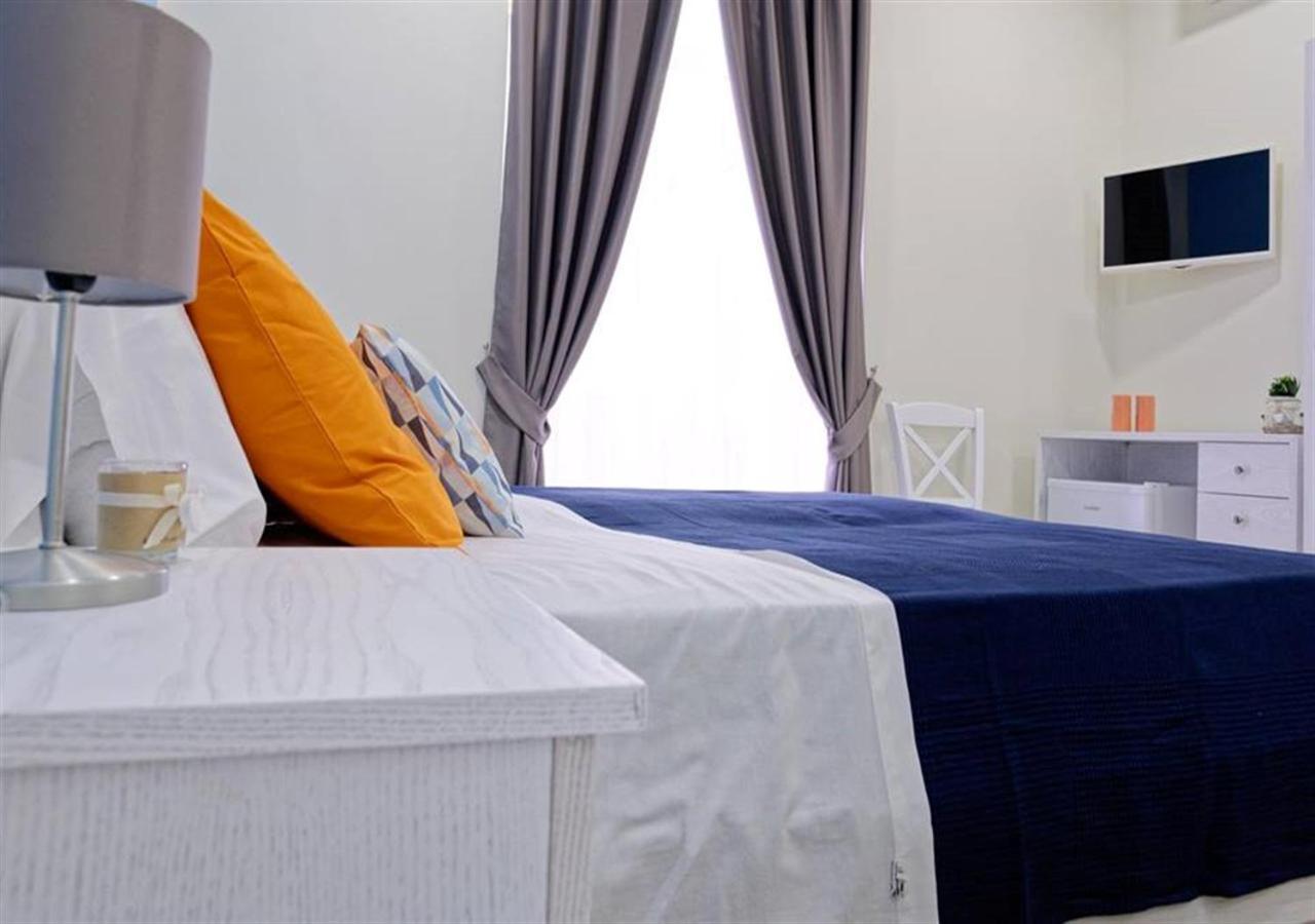 Ariel B&B Napoli Bagian luar foto