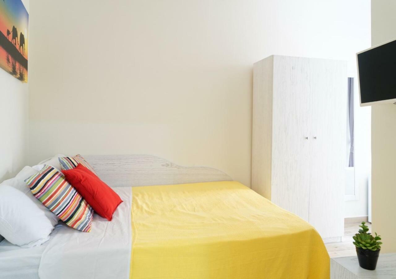 Ariel B&B Napoli Bagian luar foto